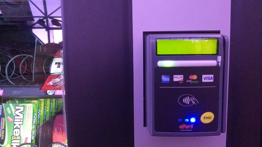 A card payment terminal